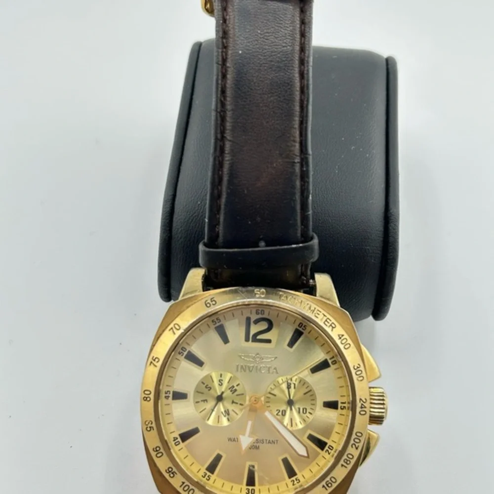 Invicta Model 43660-004 Gold Plated with Leather Band #511